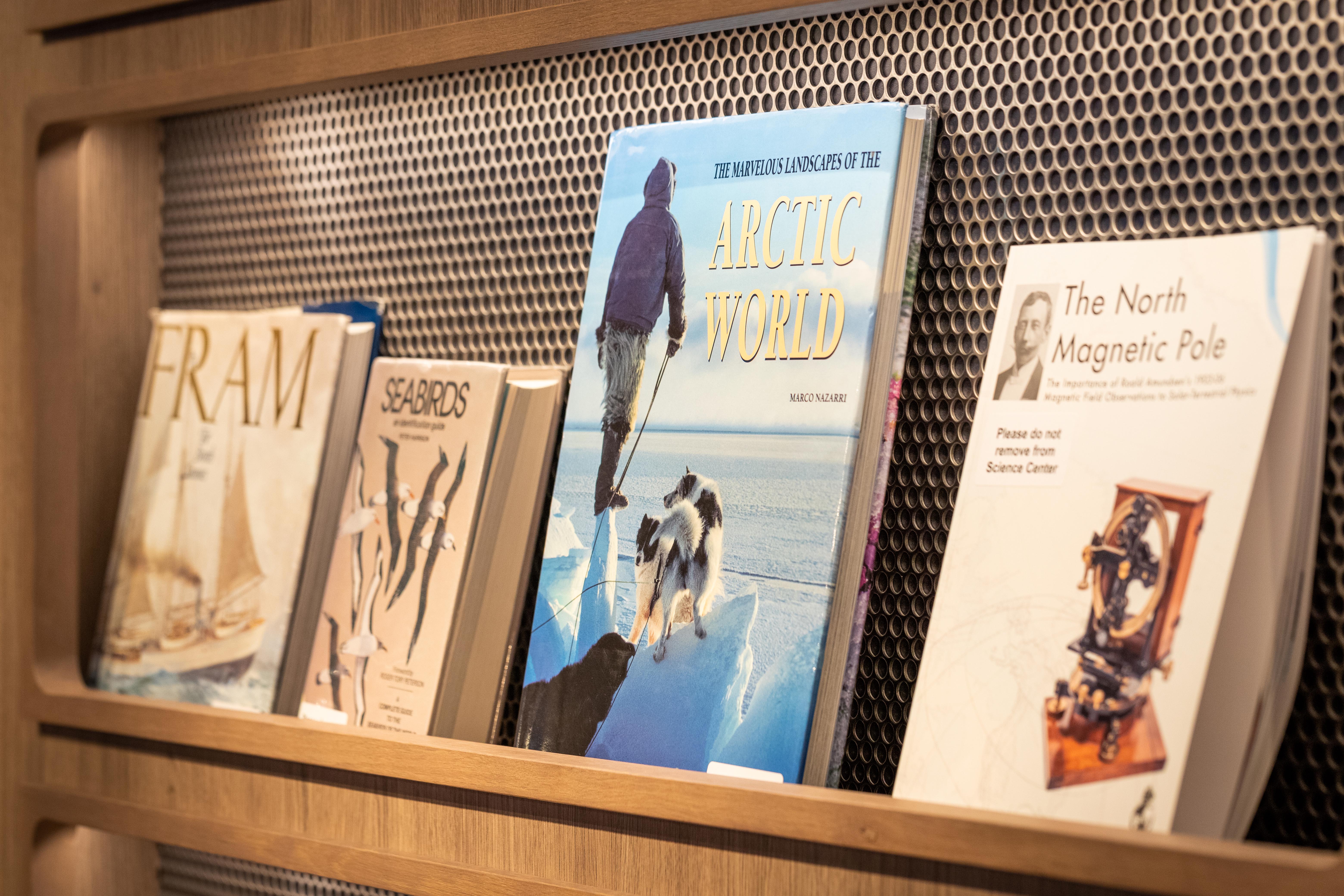 Hurigruten - Library 1.jpg